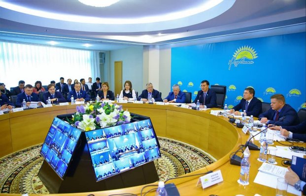 Заседание Комиссии при Фракции партии «Нұр Отан» по направлению «Модернизация инфраструктуры ЖКХ, сетей водо- теплоснабжения, укрепление жилищной инфраструктуры»
