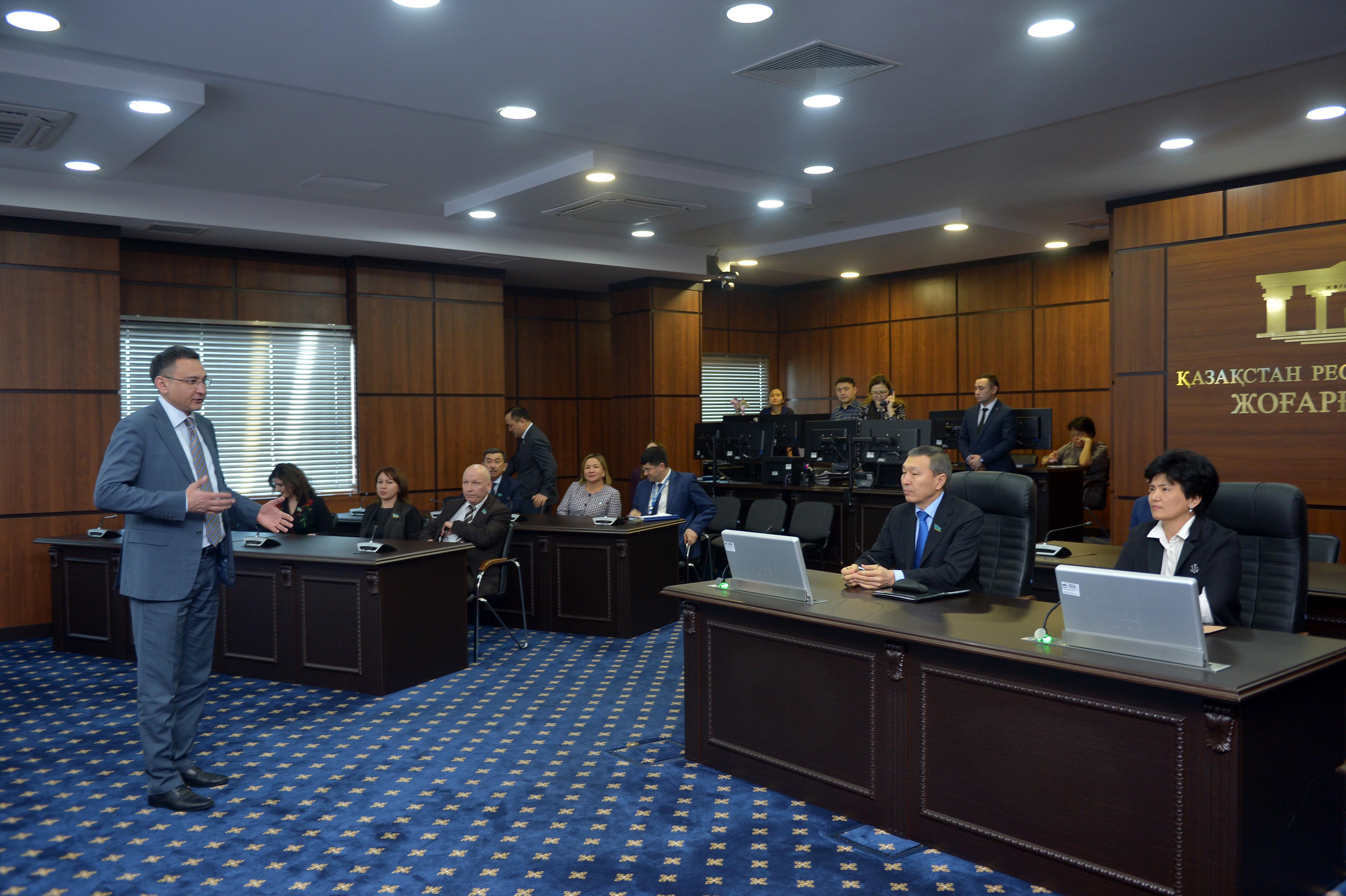 Депутат приняла участие в Рабочей встрече с руководством Верховного Суда Республики Казахстан