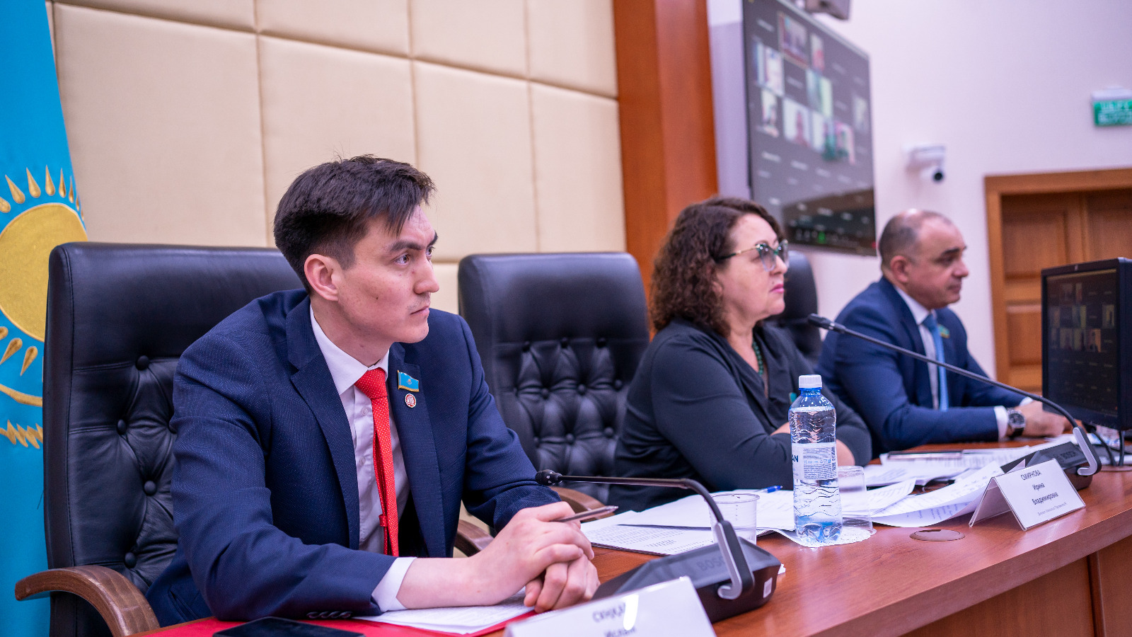 Выступление депутата Сункар И. на круглом столу  депутатской фракции Народной партии Казахстана  на тему: «Заработная плата должна позволять жить, а не выживать»