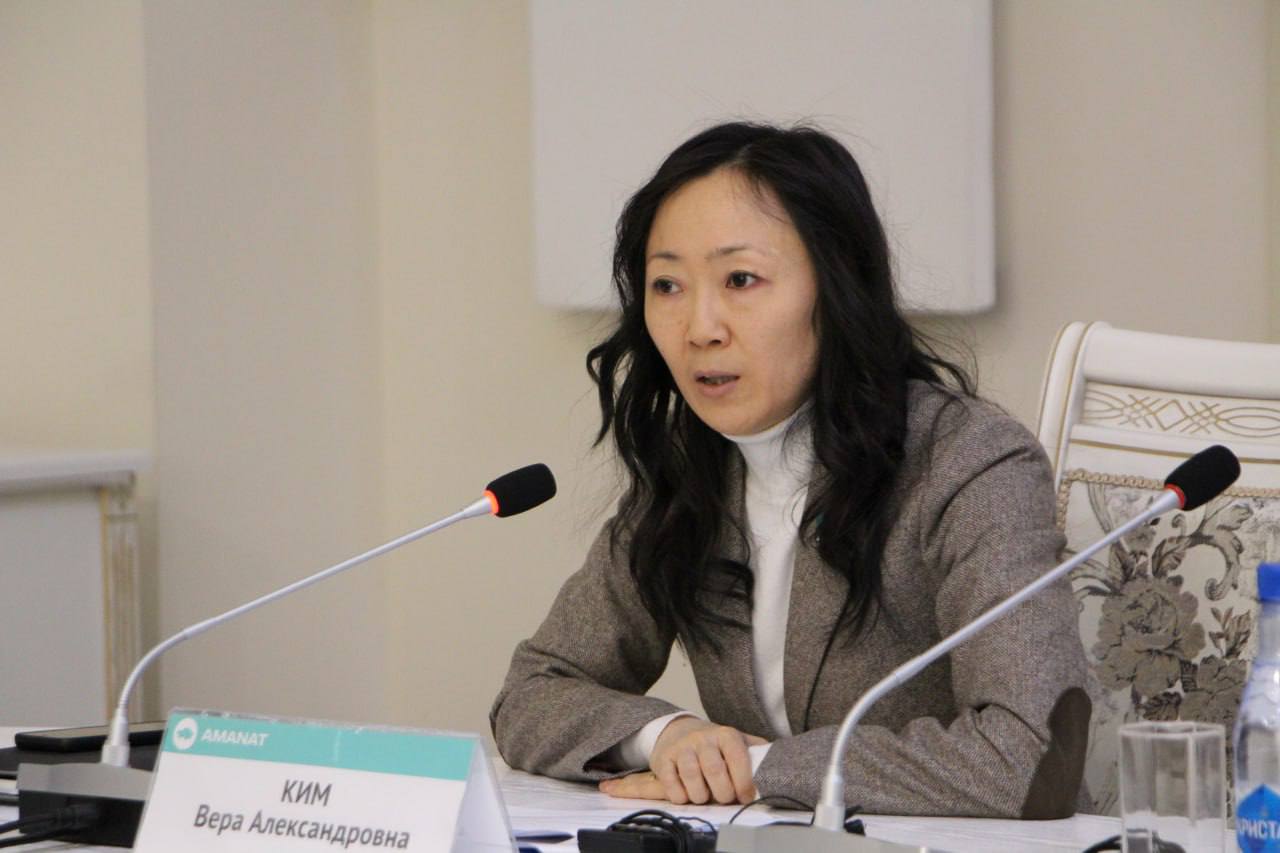 Депутат Мажилиса Парламента РК Вера Ким в рамках рабочей поездки в Павлодарскую область обсудили вопросы патронатного воспитания, опеки и попечительства, а также деятельности детских домов