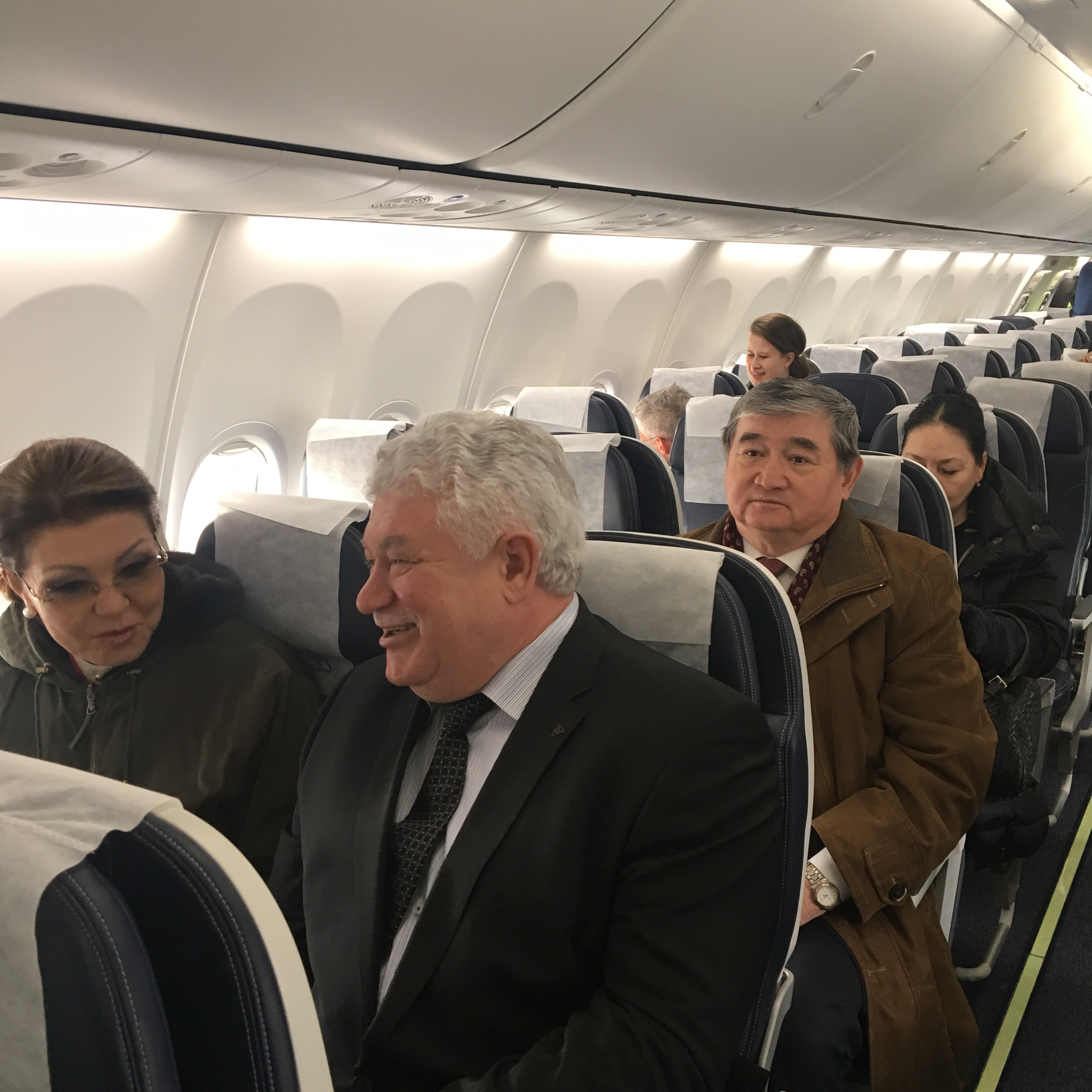 Жаңа "Боингтің" тұсаукесерінде