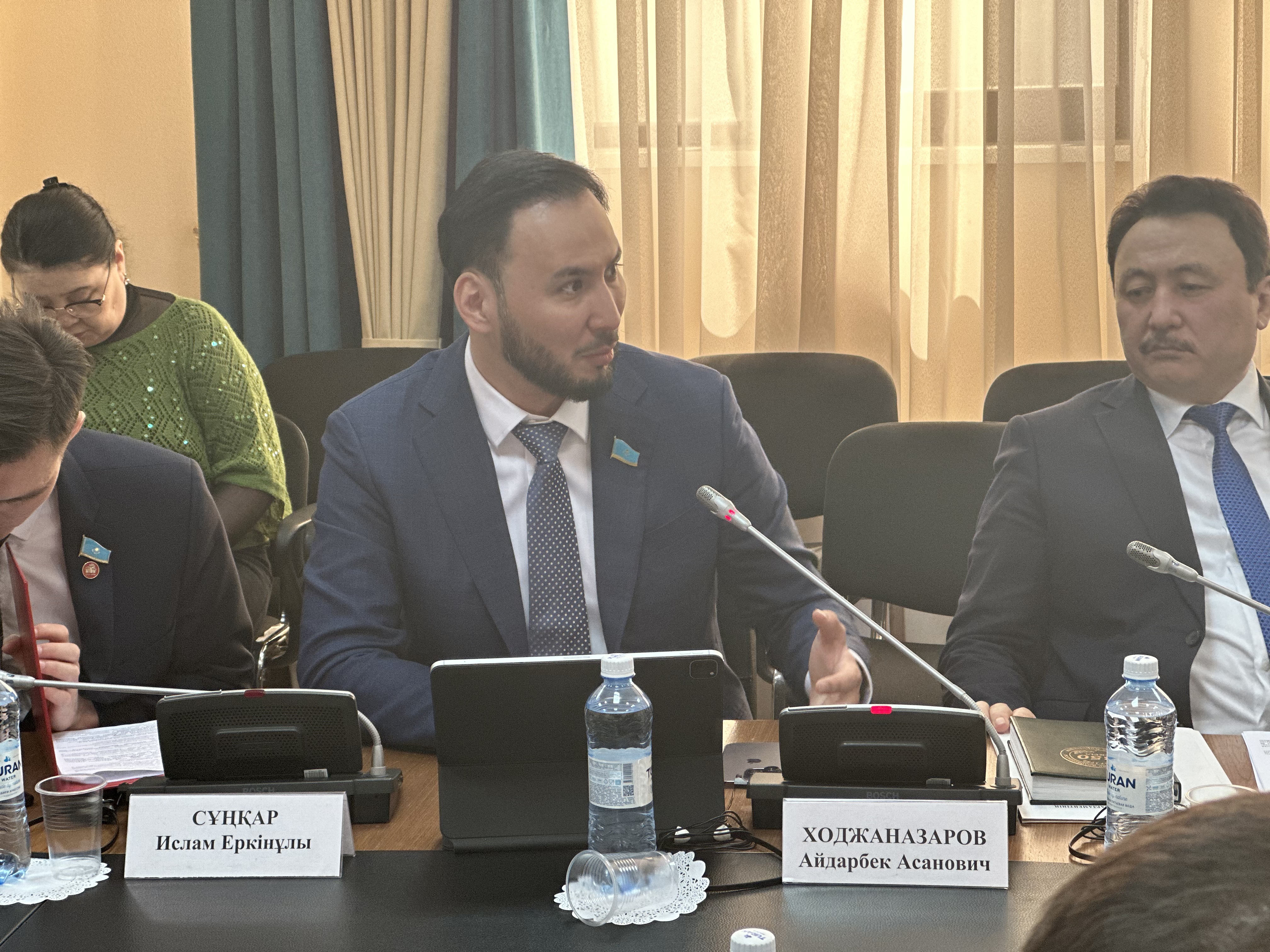 Қазақстан Республикасы Парламенті Мәжілісінің  Аграрлық мәселелер комитетінің  ОТЫРЫСЫ