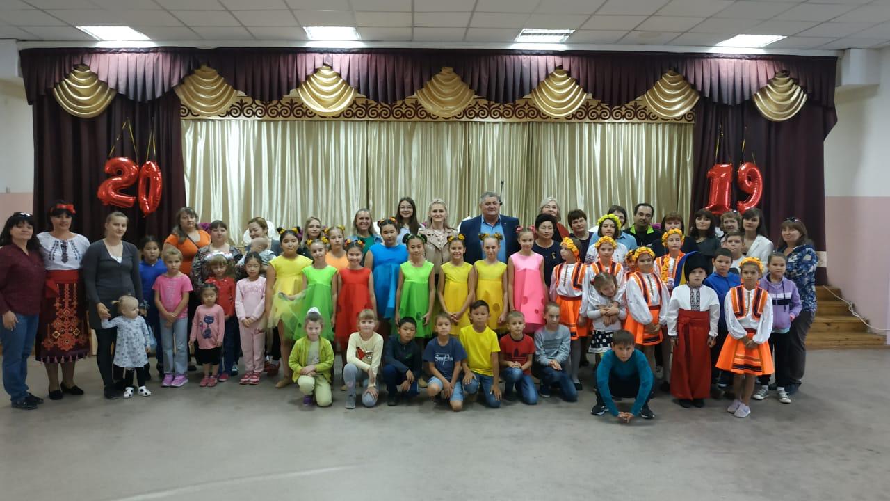 Депутат Тимощенко Ю.Е. посетил праздничное мероприятие, посвященное новому учебному году украинской воскресной школы "Рiдне слово"