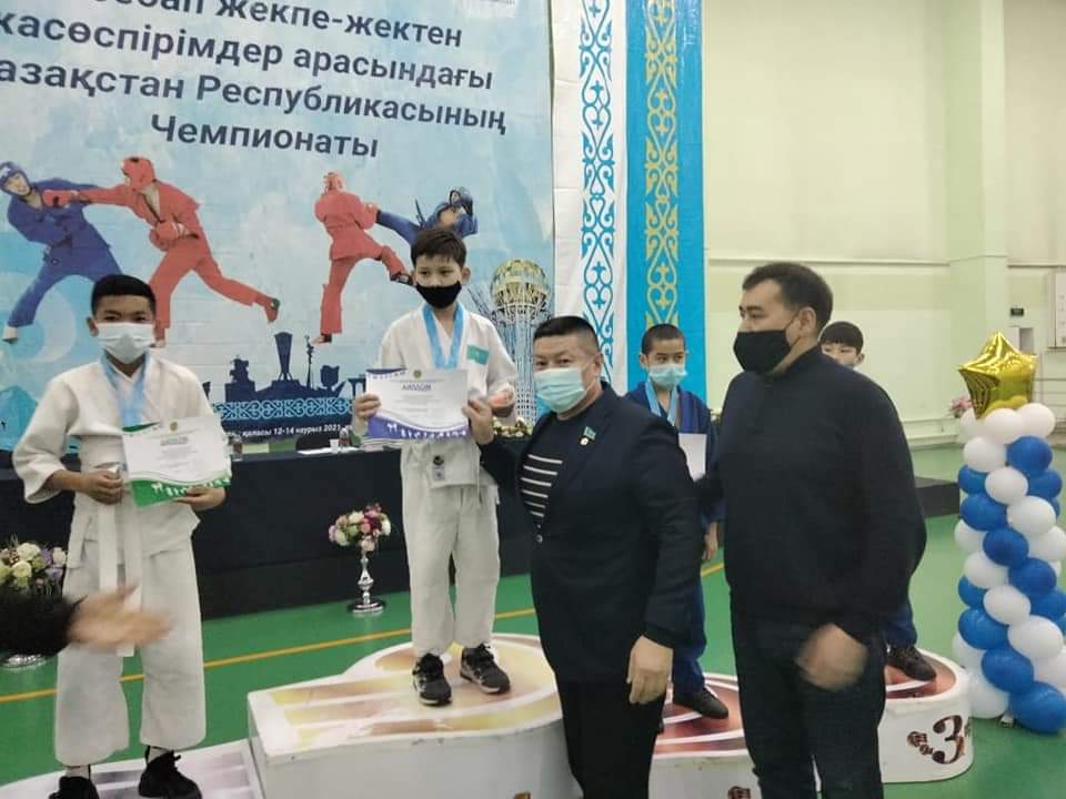 Әмбебап жекпе-жектен жасөспірімдер арасындағы Қазақстан чемпионаты