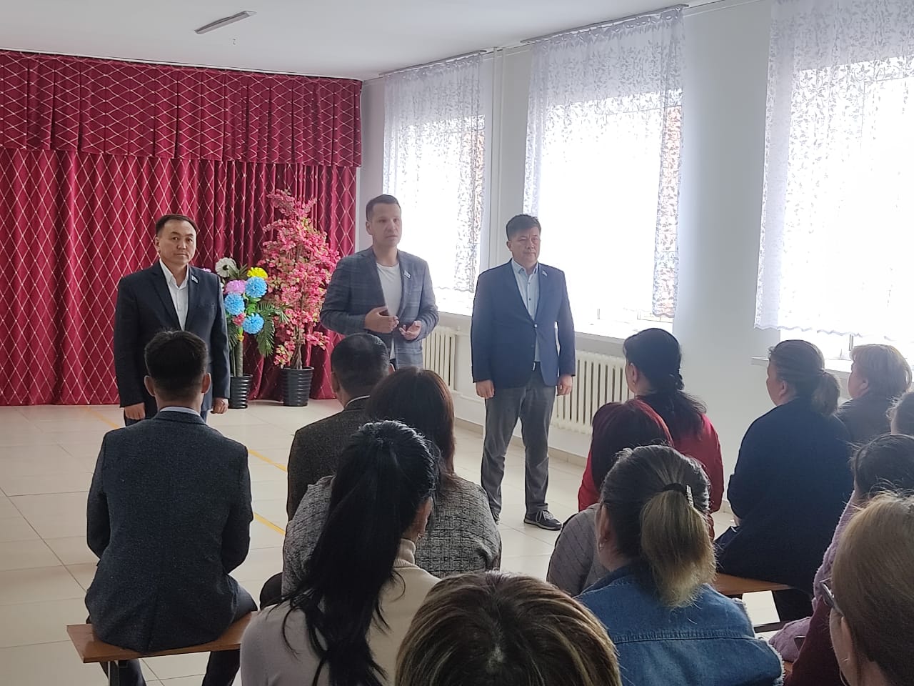 Встречи депутата Мажилиса Парламента РК Елюбаева М.С. с жителями Акмолинской области по разъяснению конституционной реформы.