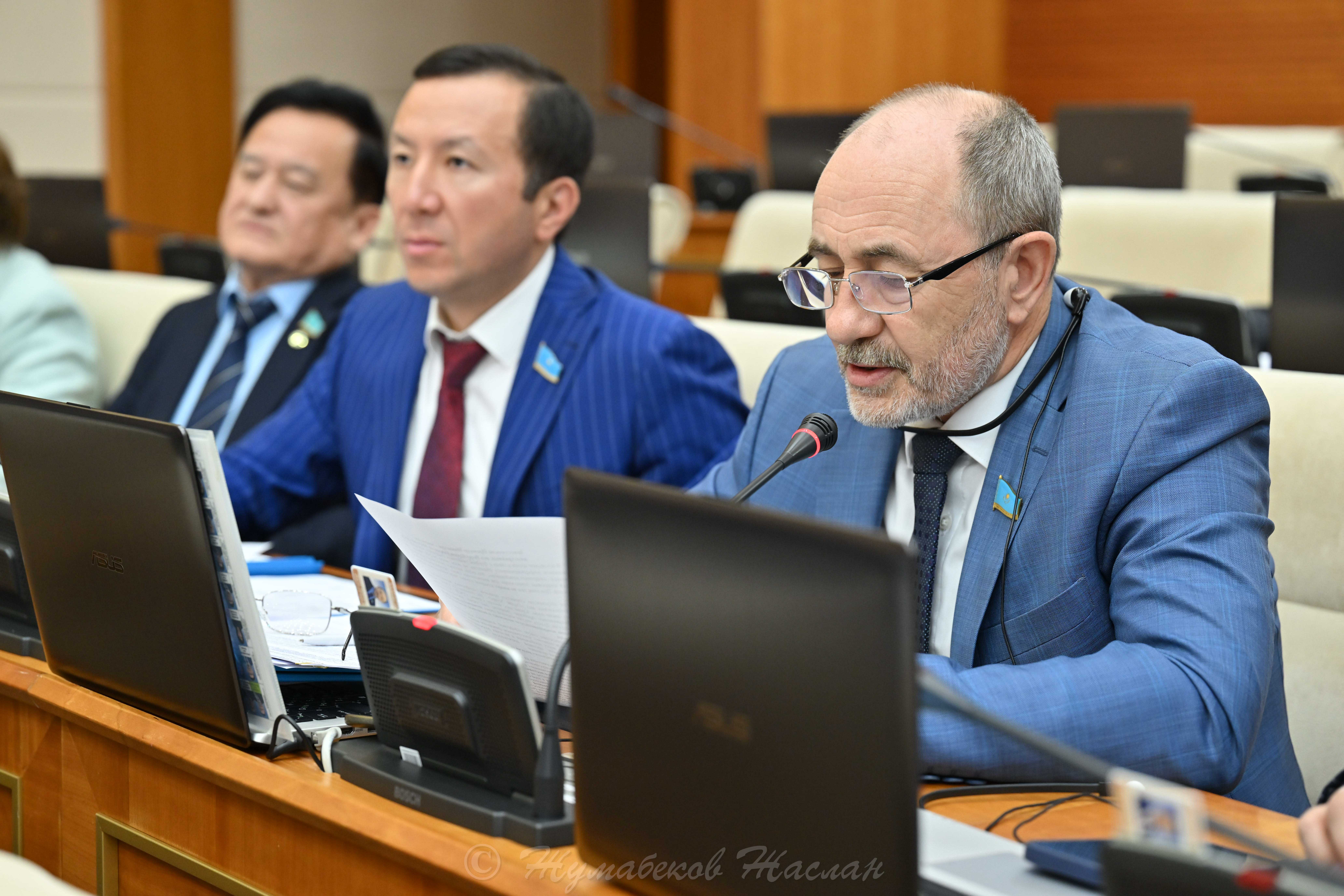  По вопросу введения специального статуса для «цифровых кочевников» на территории Республики Казахстан