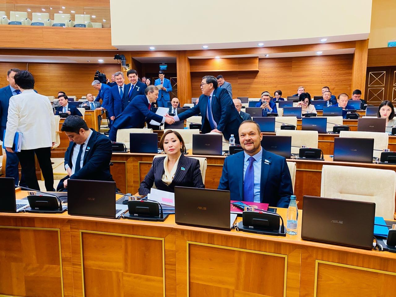 ҚАЗАҚСТАН РЕСПУБЛИКАСЫ ПАРЛАМЕНТІ МӘЖІЛІСІНІҢ ЖАЛПЫ ОТЫРЫСЫ