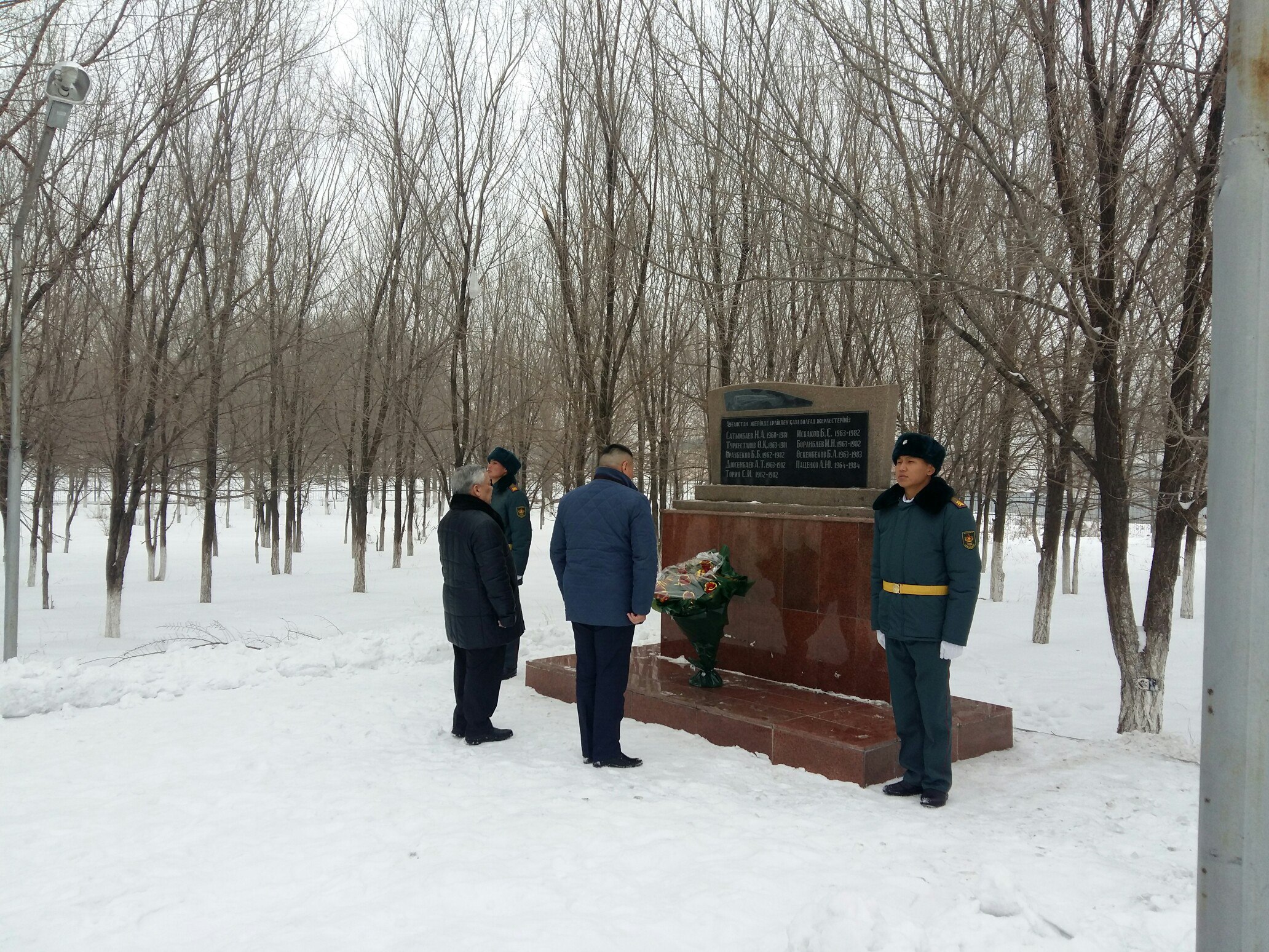 03.02.2017 Возложение цветов к памятнику героям Великой Отечественной войны в Кербулакском районе