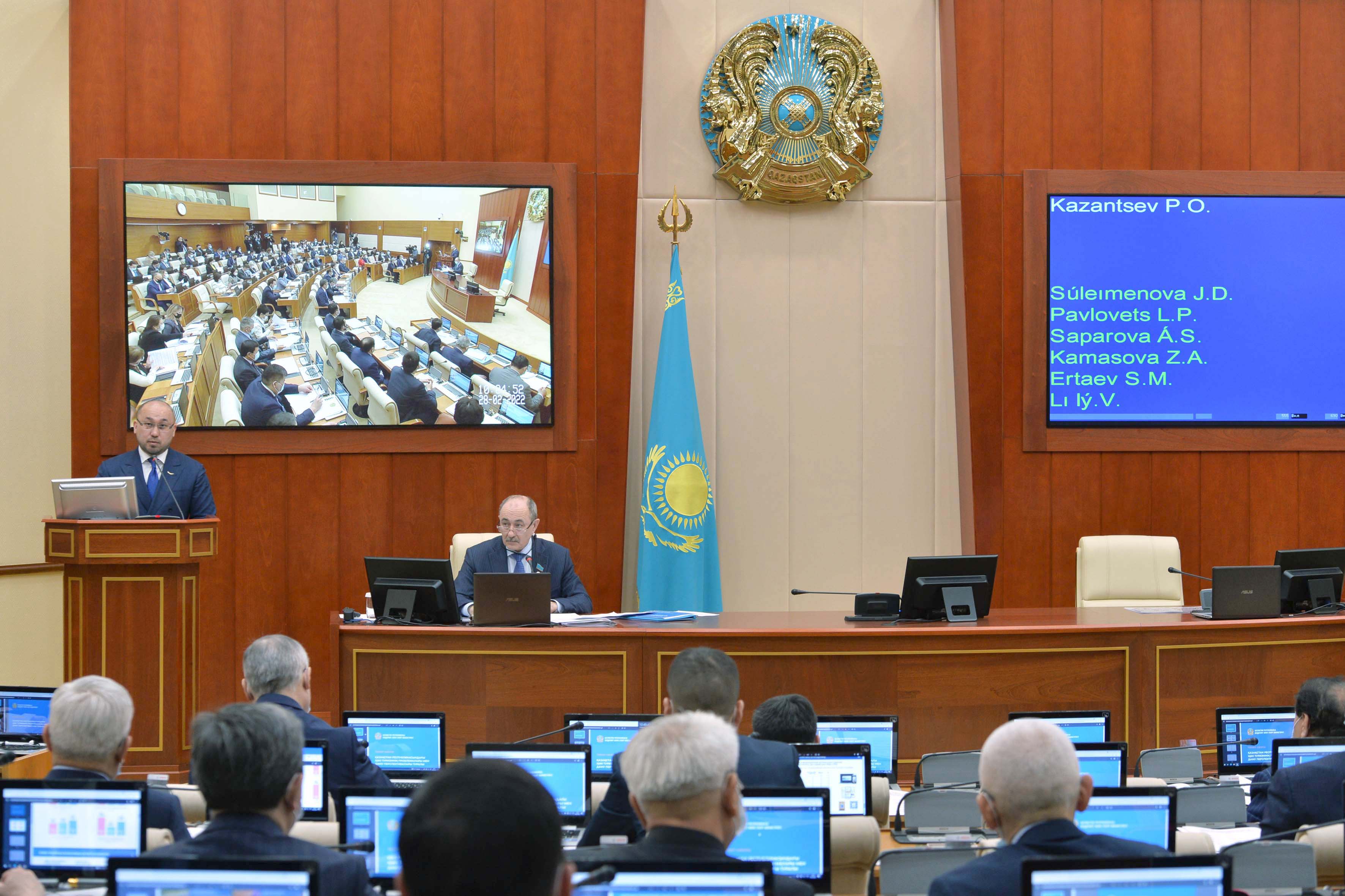 Правительственный час на тему «О проблемах и перспективах развития внутреннего туризма в Республике Казахстан»         