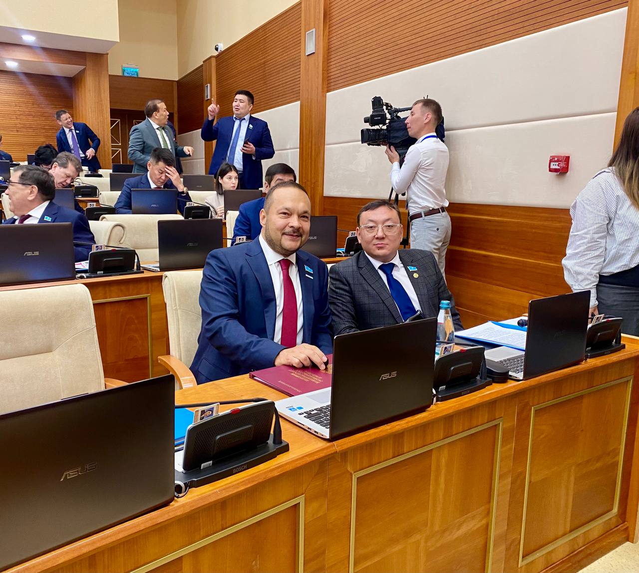 ҚАЗАҚСТАН РЕСПУБЛИКАСЫ ПАРЛАМЕНТІ МӘЖІЛІСІНІҢ ЖАЛПЫ ОТЫРЫСЫ
