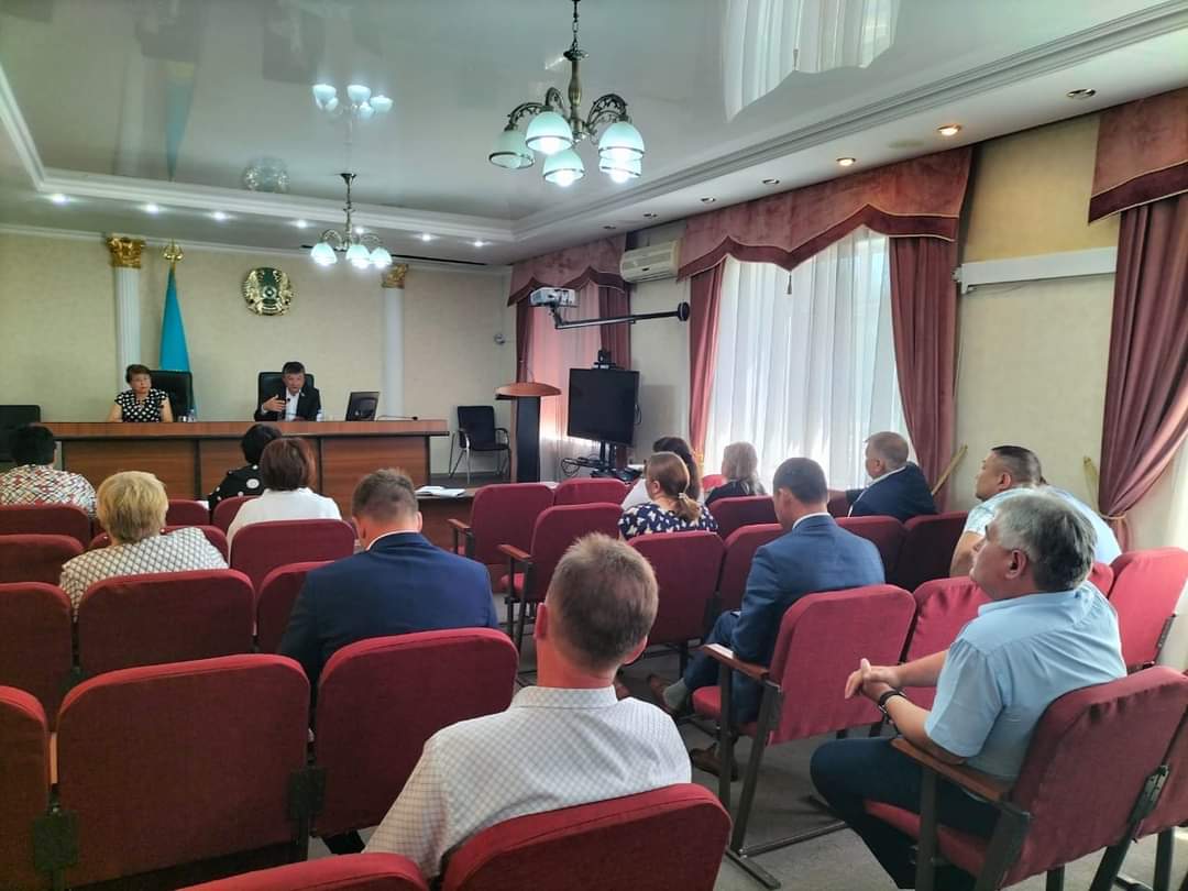 Продолжая встречи с избирателями депутат Мажилиса Аскарбек Уисимбаев  встретился с депутатами районного маслихата Сандыктауского района
