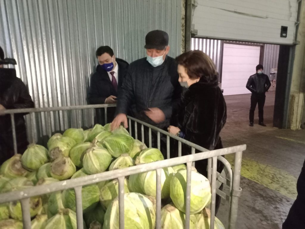 Депутаты Мажилиса Дания Еспаева и Гани Хамзин встретились с сельхозпроизводителями Костанайской области
