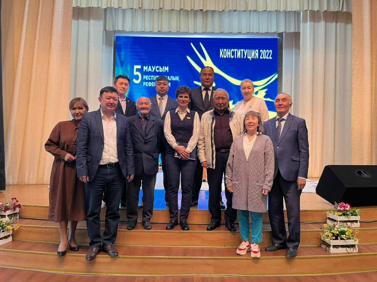 Встреча по обсуждению предстоящего референдума в селе Клочково Камыстинского района прошла в здании школы.