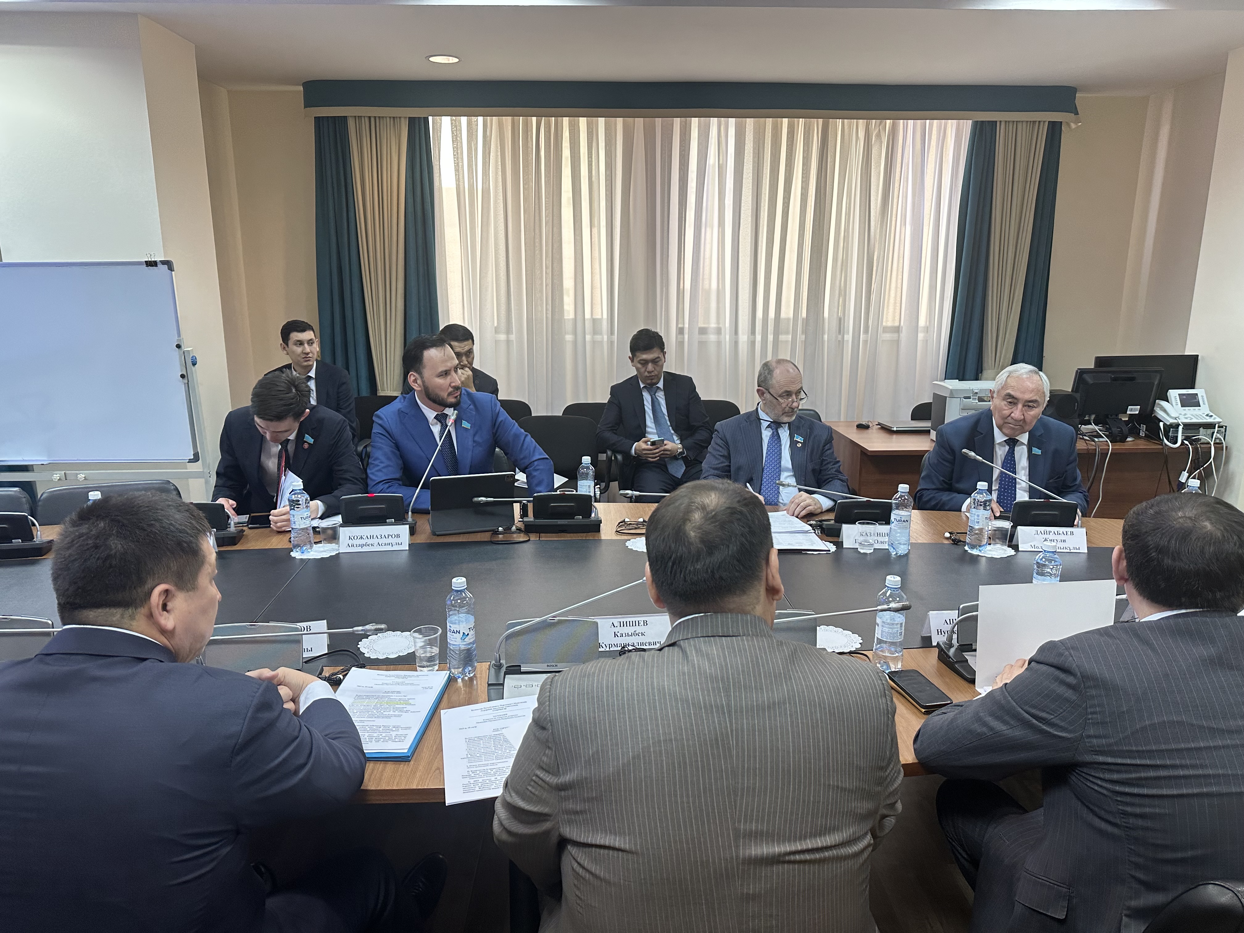 Қазақстан Республикасы Парламенті Мәжілісінің Аграрлық мәселелер комитетінің отырысы