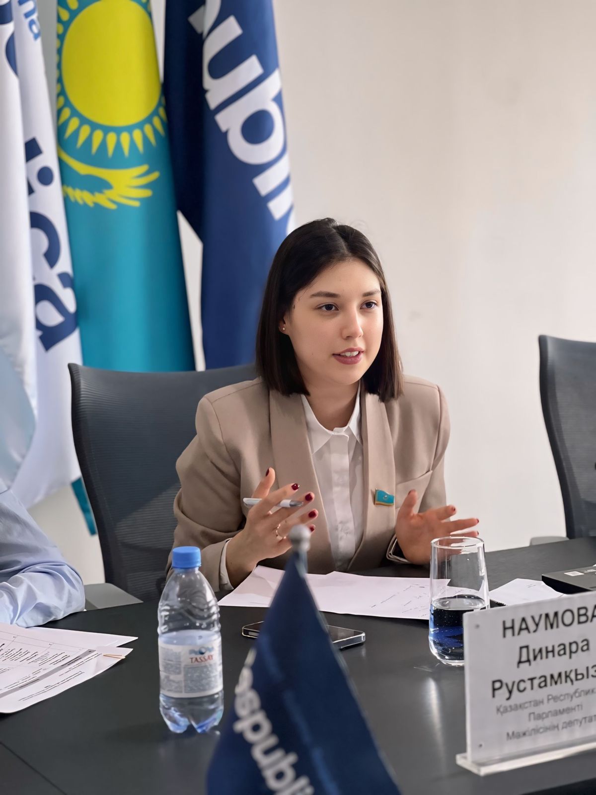 АЗАМАТТАРДЫ ЖЕКЕ МӘСЕЛЕСІ БОЙЫНША ҚАБЫЛДАУ