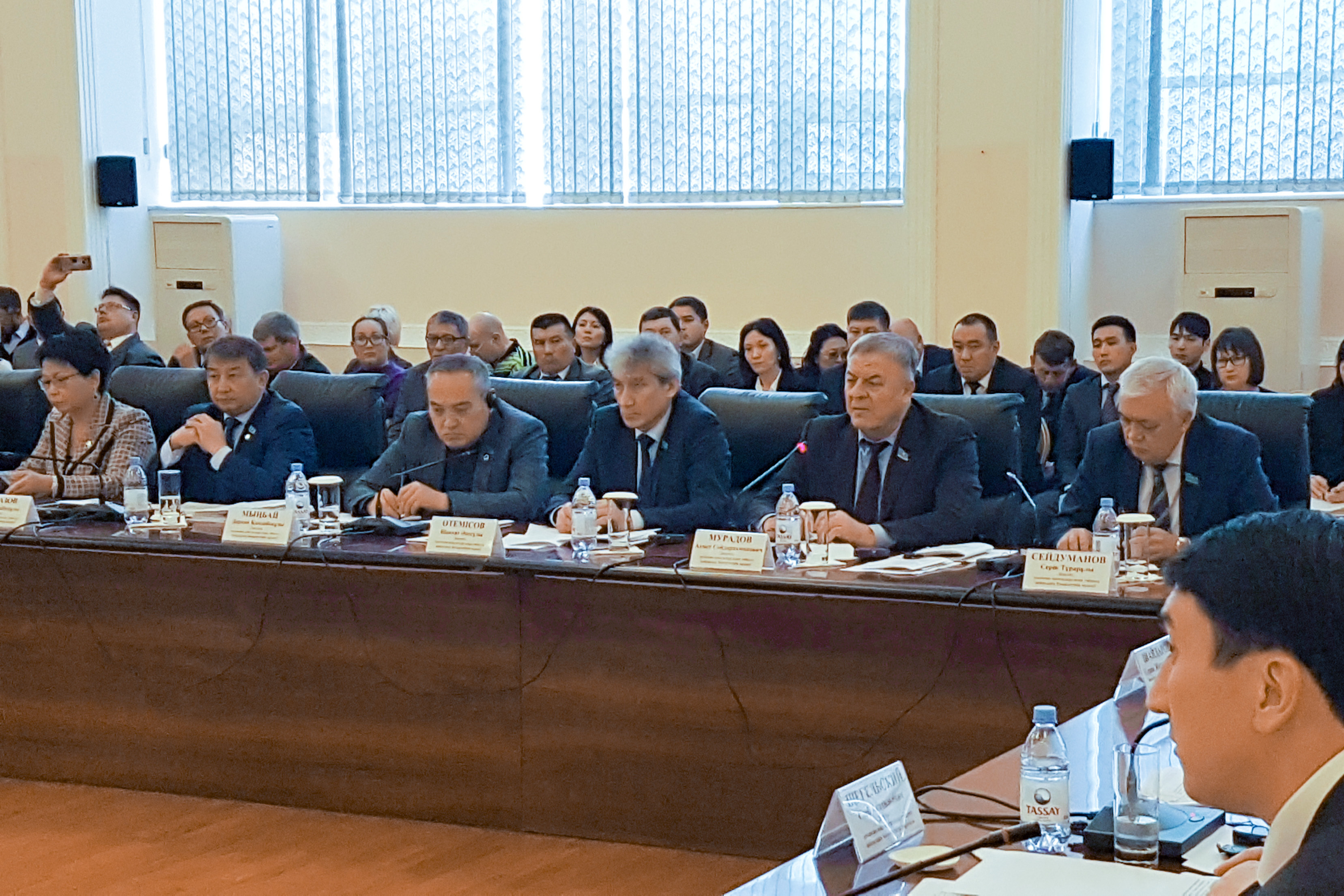 Принял участие на выездном расширенном заседании Комитета по вопросам экологии и природопользованию Мажилиса Парламента Республики Казахстан в г.Темиртау Карагандинской области.