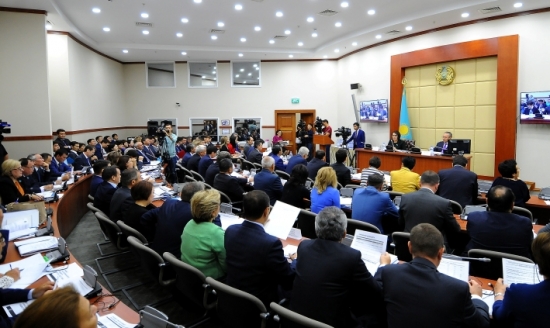 Презентация закона Республики Казахстан " О Республиканском бюджете на 2017-2019 годы".