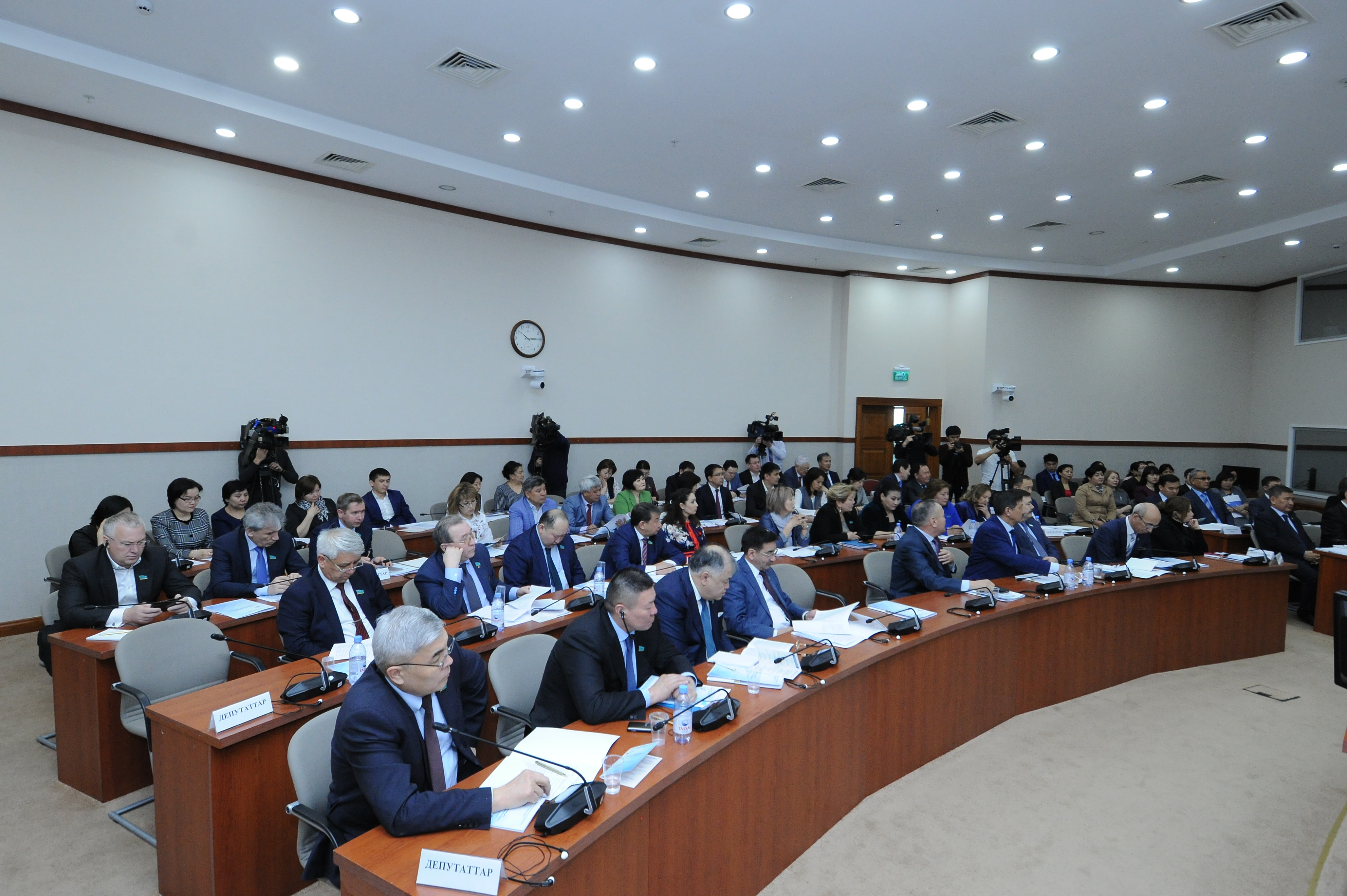 Қазақ терминологиясы: бүгіні мен ертеңі