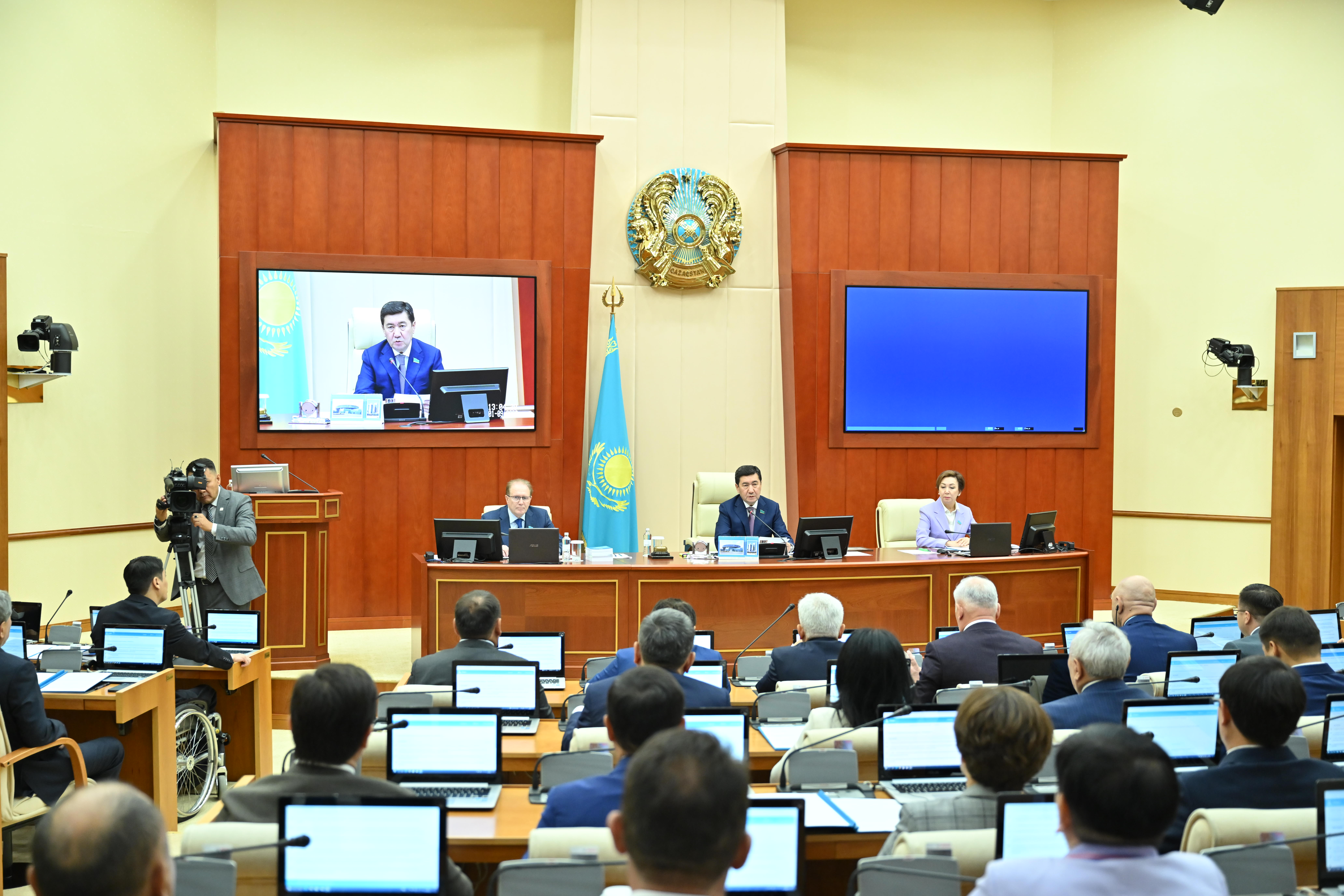 Мәжілістің жаңа сессияның бірінші жалпы отырысы өтті