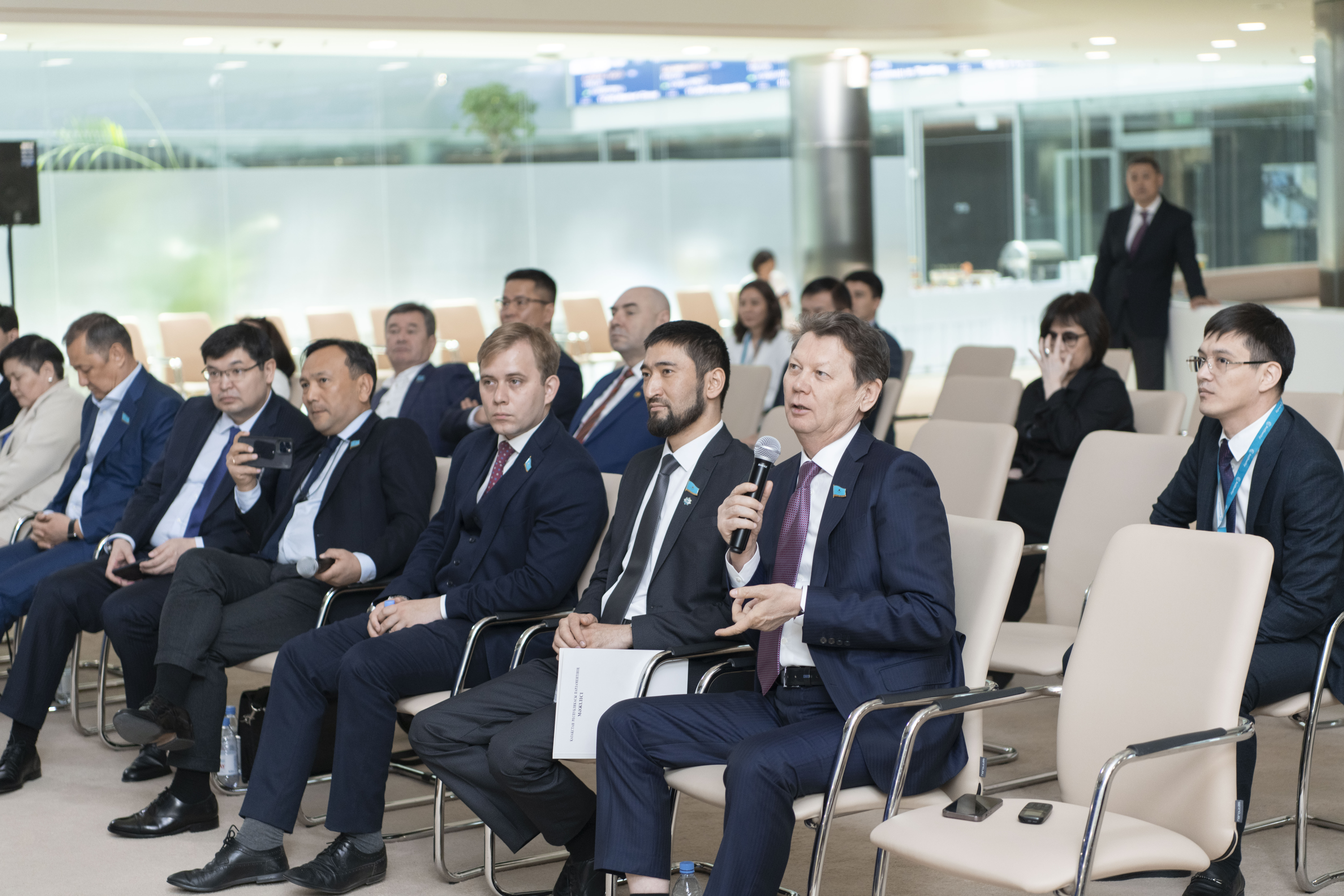 Парламент Мәжілісінің Қаржы және бюджет комитетінің «Электрондық қаржы орталығы» АҚ-да көшпелі отырысы