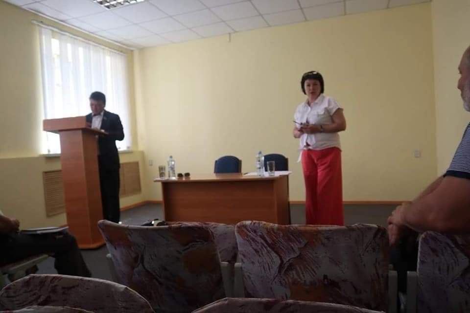 Депутат Мажилиса Аскарбек Уисимбаев в с.Лесное Сандыктауского района провел прием граждан по личным вопросам