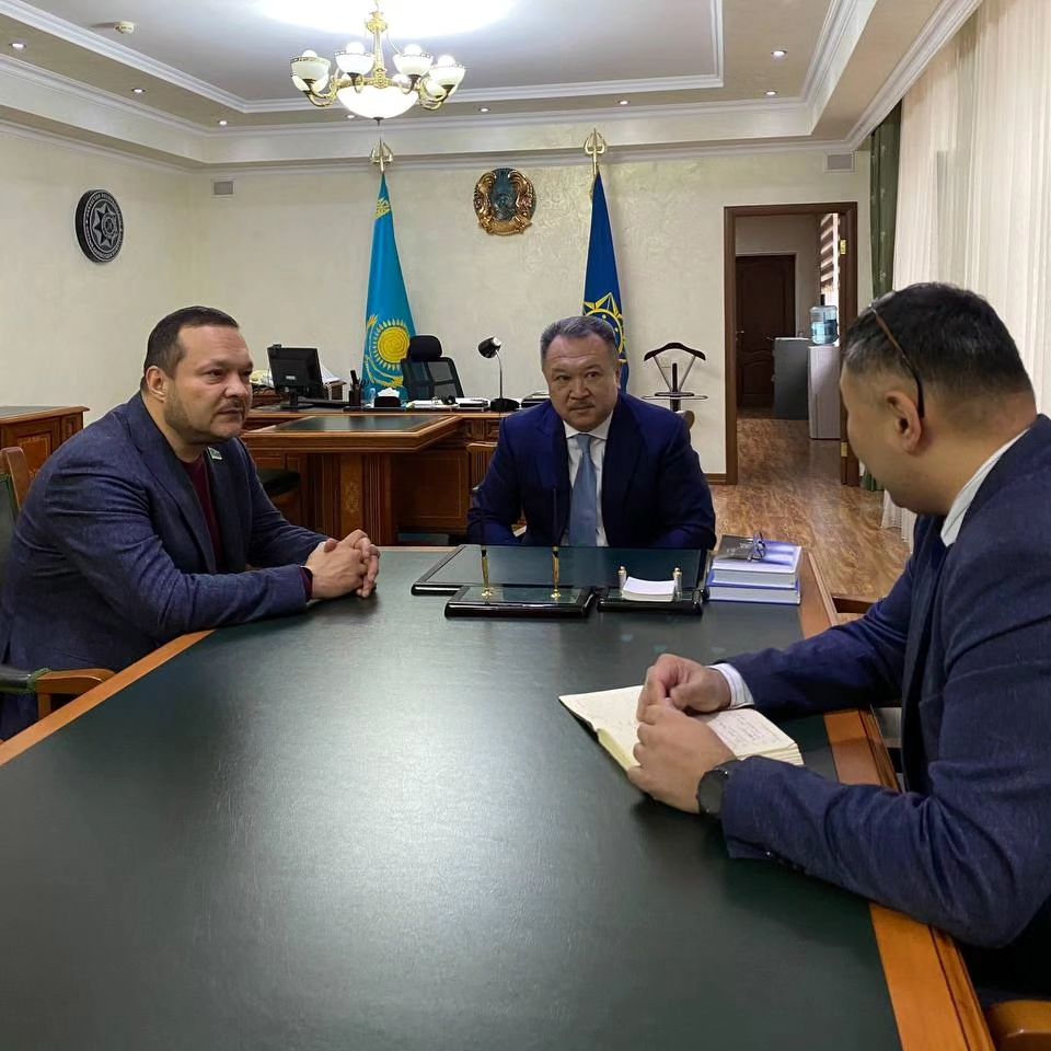 Сегодня встретился с руководством Академии Комитета национальной безопасности Республики Казахстан 