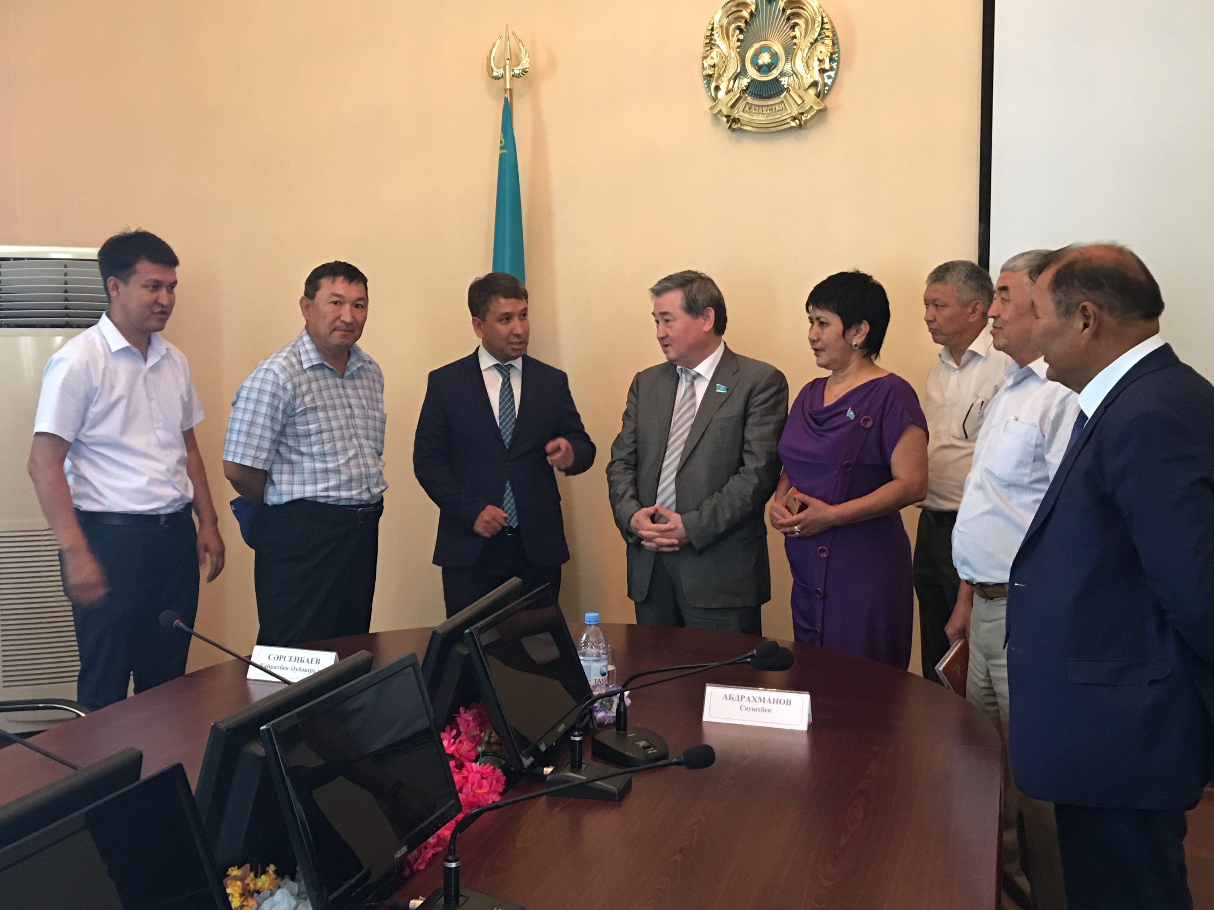 Сыр еліндегі жүздесулер жалғасуда