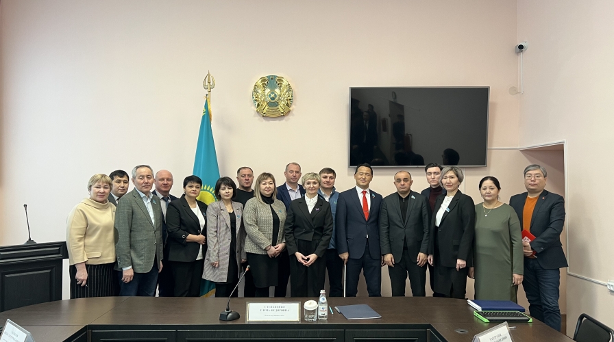 В рамках рабочей поездки парламентской фракции Народной партии Казахстана по Северо-Казахстанской области, депутаты посетили Мамлютский район.