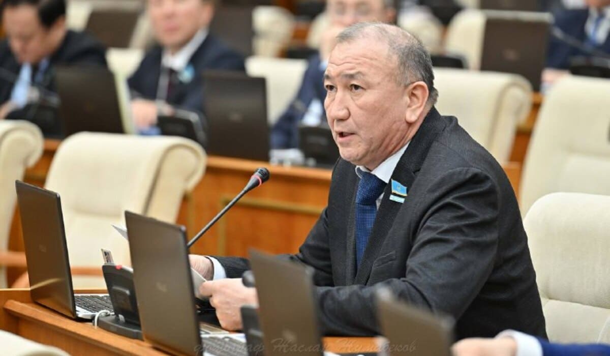 Адам саудасына толық тыйым!  Мәжілісте адам саудасына қарсы іс-қимыл туралы заң жобасы бойынша сөз сөйлеу.