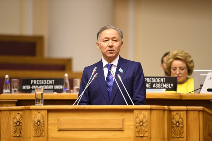 Н.Нигматулин на форуме в Санкт-Петербурге призвал поддержать инициативы Президента Казахстана