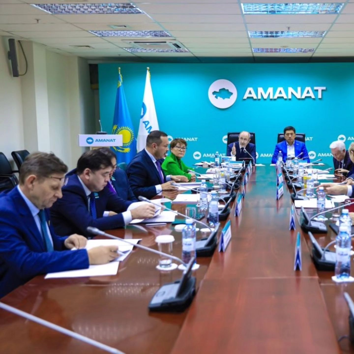 "AMANAT" партиясының Партиялық бақылау комитетінің отырысы