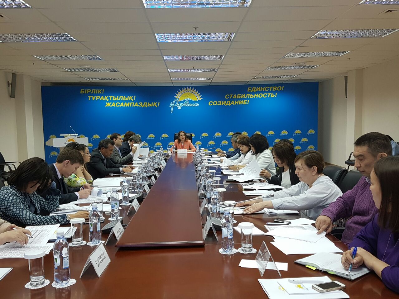 Заседание Комиссии по направлению "Поддержка занятости и социально-уязвимых слоев населения" Предвыборной программы партии "Нұр Отан"