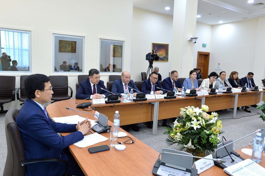 Рабочая встреча с министром информации и общественного развития Республики Казахстан Кыдырали Д.К.