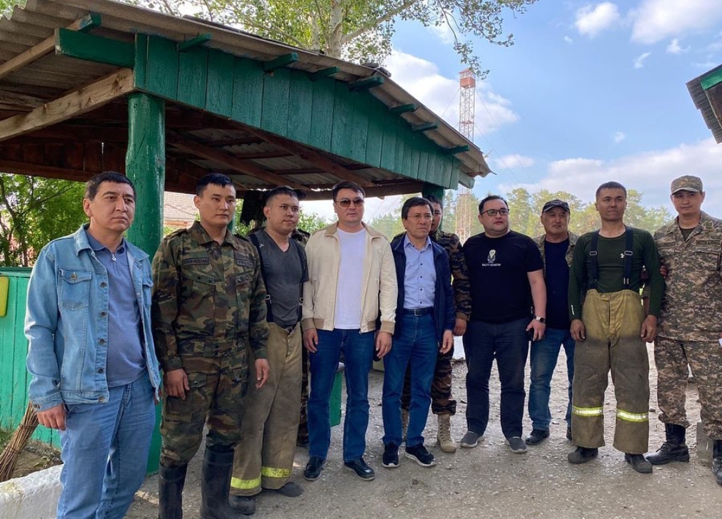 10-11.06.2023 ж. Абай облысындағы орман өртінен зардап шеккендерге көмек көрсетуге баруы 