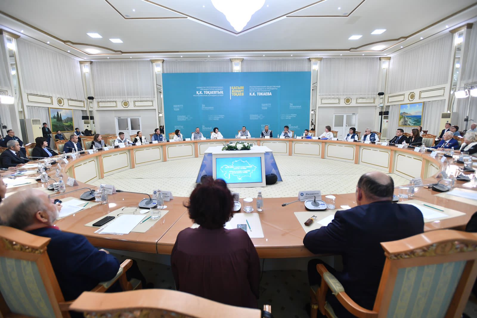 Тоқаевтың республикалық қоғамдық штабы Шығыс Қазақстан облысында жұртшылықпен кездесті