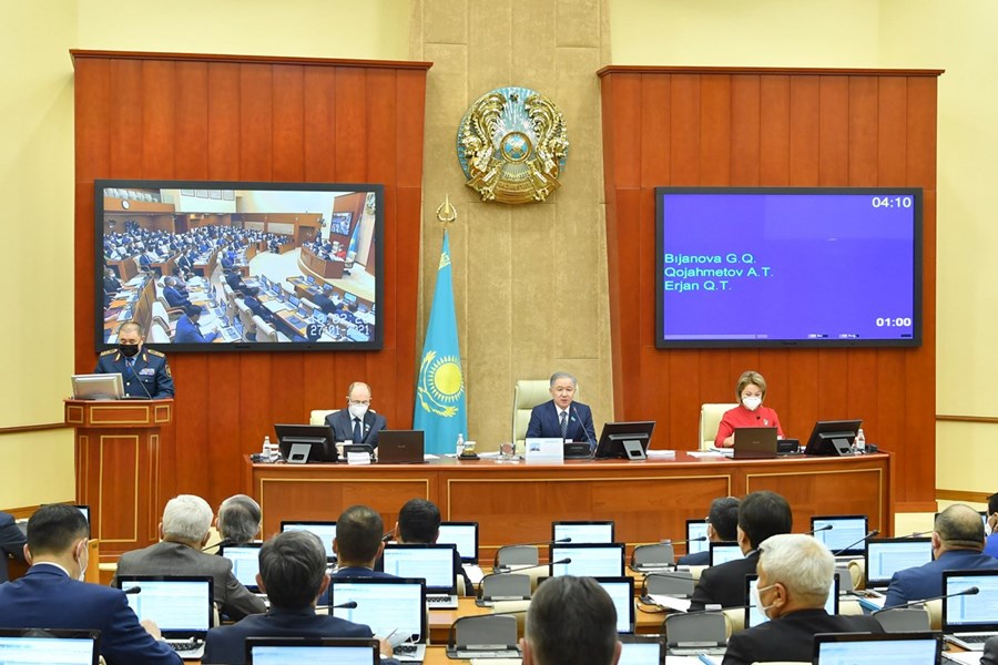 10 февраля 2021 года под председательством Спикера Палаты Нурлана Нигматулина состоялось пленарное заседание