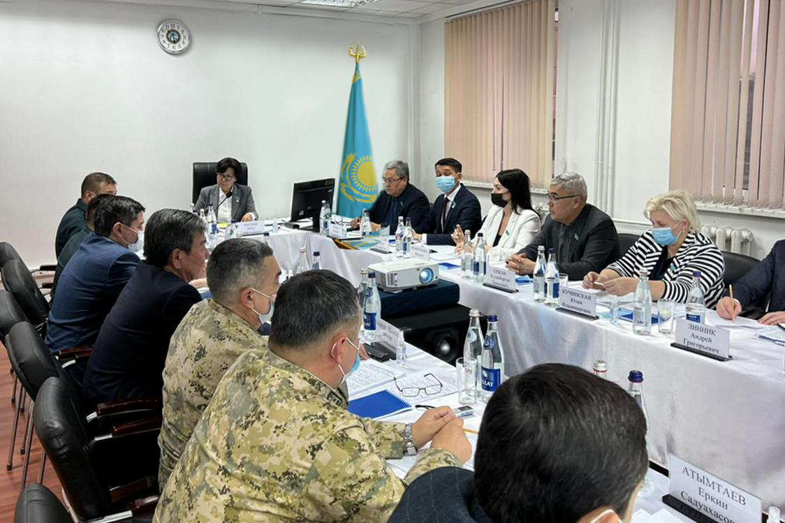 Вопросы реализации Закона «О государственной границе Республики Казахстан» обсудили сегодня депутаты Мажилиса в ходе рабочей поездки в Жамбылскую область. 