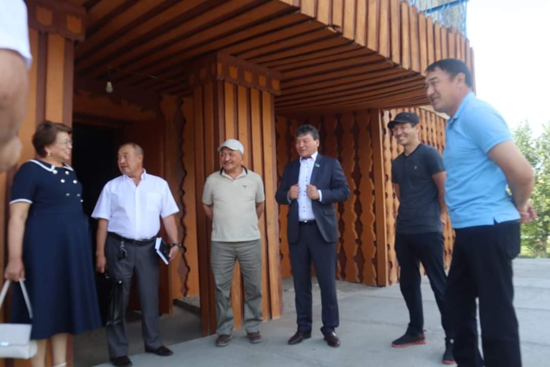 Депутат Аскарбек Уисимбаев  в Сандыктауском районе встретился с жителями села Лесное