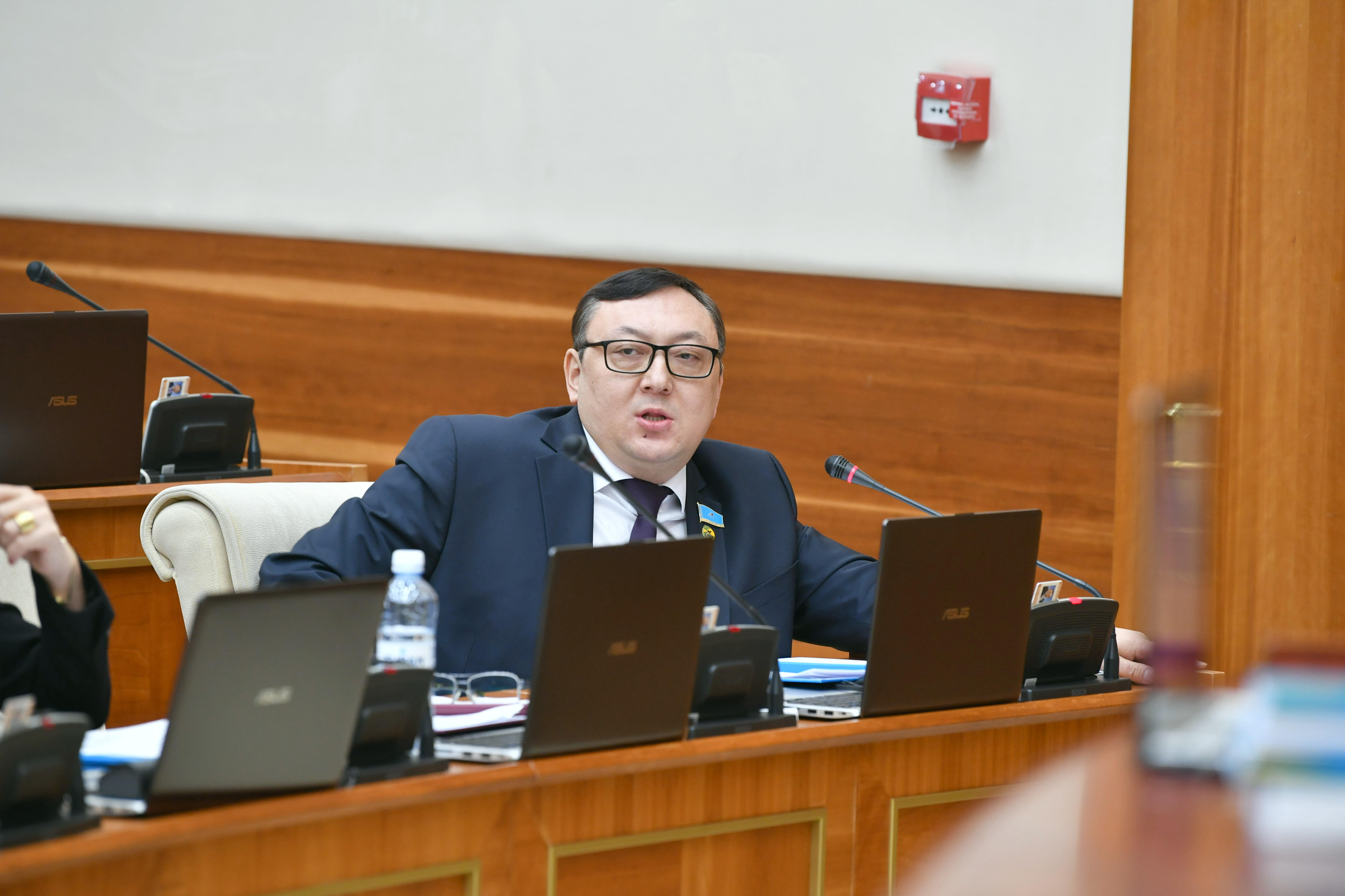 Депутаттық сауалМедицина мамандарының тапшылығы