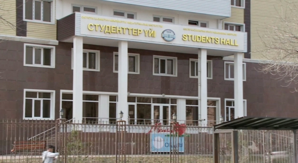 Озвучил депутатский запрос на имя Премьер-Министра Республики Казахстан Смаилова А.А. касательно дефицита студенческих общежитий