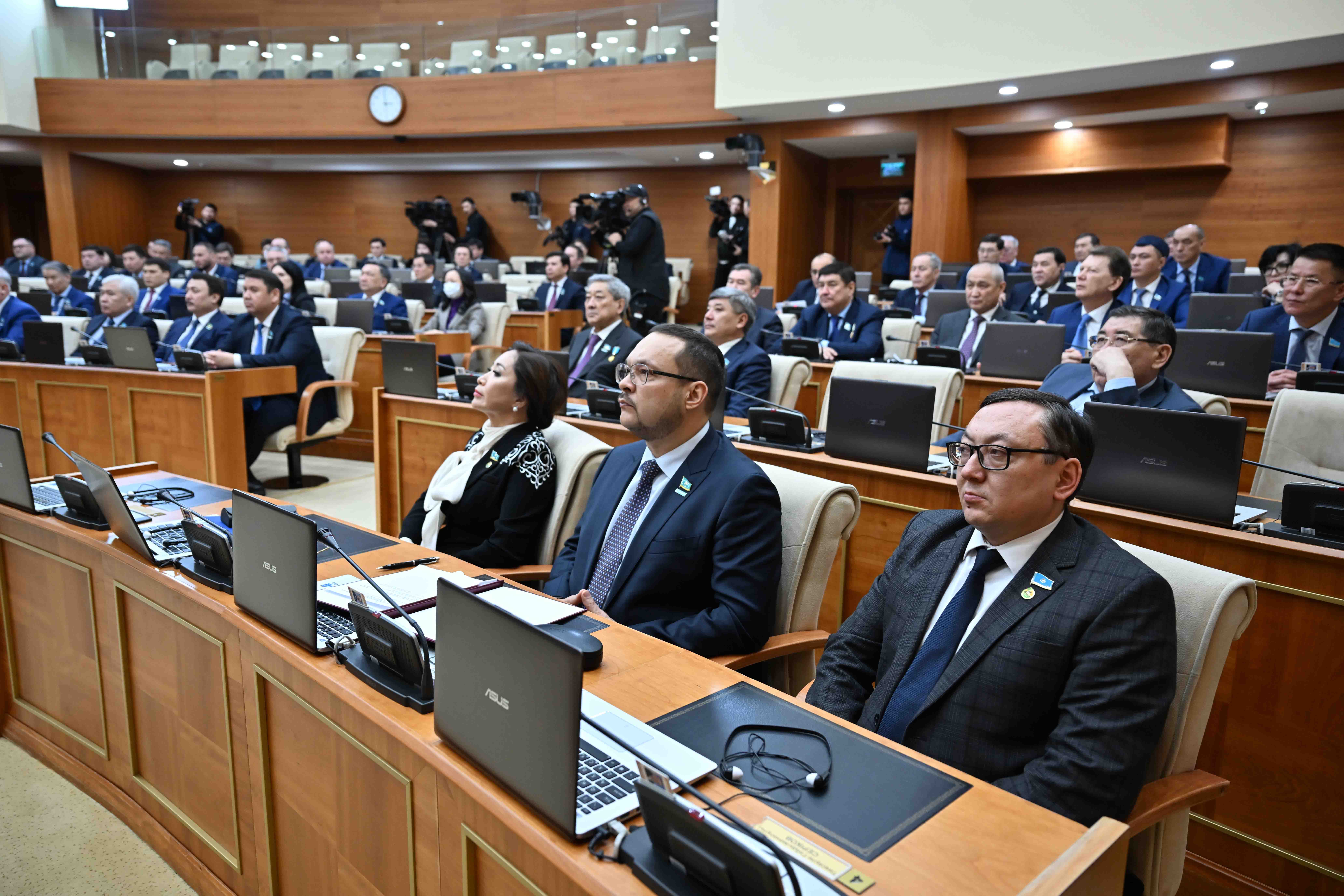 Президент Касым-Жомарт Токаев принял участие в пленарном заседании Мажилиса Парламента