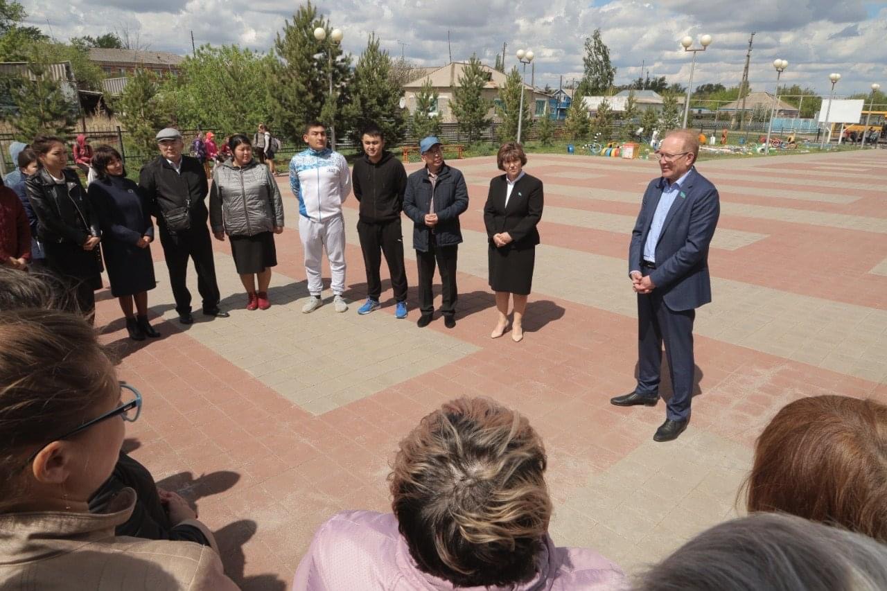 Б. Майлин ауданы С. Ерғалиев атындағы мектептің педагогикалық ұжымының қызметкерлерімен кездесу