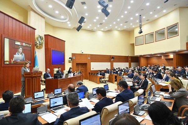 Мәжілістің жалпы отырысы