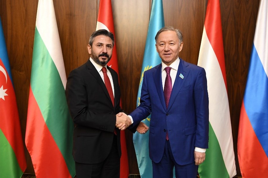 27.11.2017 Meeting of the Mazhilis Speaker Nurlan Nigmatulin with Ahmet Aydin, Deputy Chairman of the Grand National Assembly of Turkey, within the International Parliamentary conference devoted to the Day of the First President of Kazakhstan