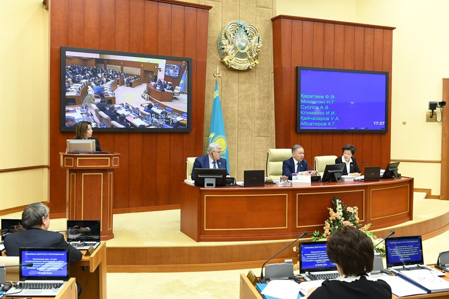 21.02.2018 Mazhilis approved legislative amendments on employment and migration issues in the first reading