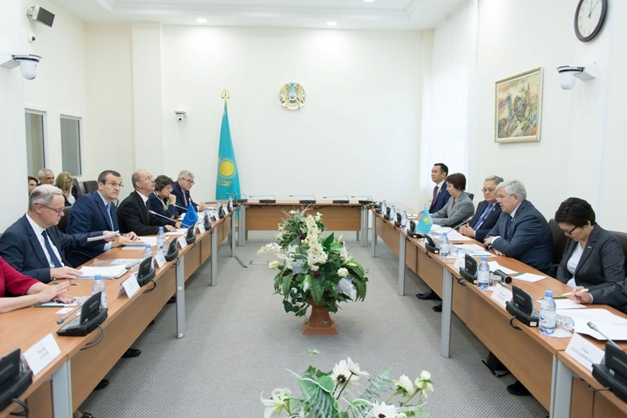 17.09.2018 Meeting of Vladimir Bozhko, Deputy Chairman of the Mazhilis with the delegation of the European Parliament