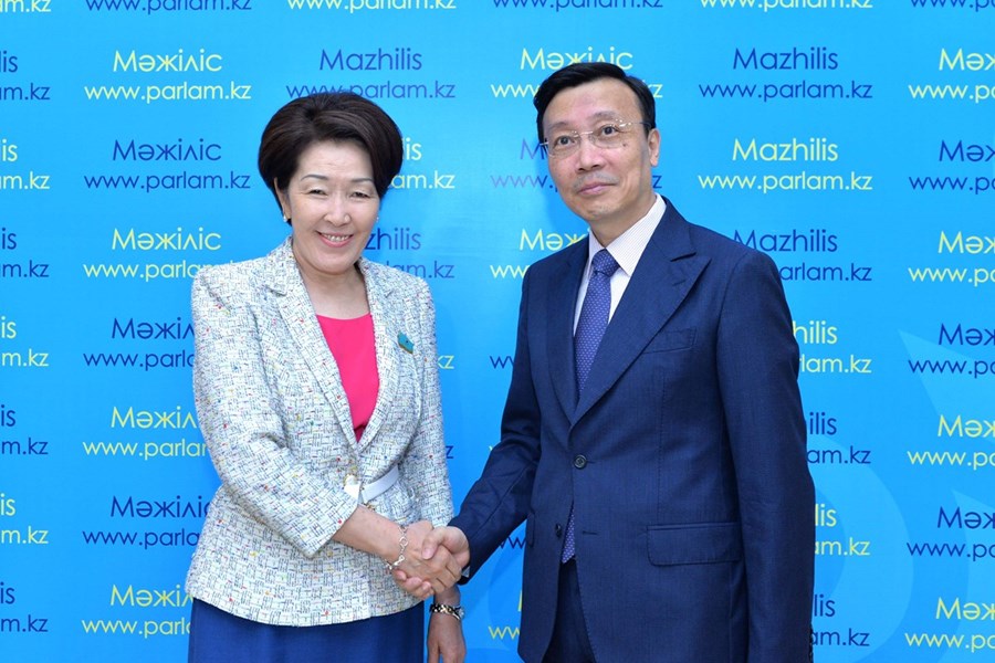 13.06.2019 Meeting of Deputy Chairman of the Mazhilis Gulmira Isimbaeva with Ambassador Extraordinary and Plenipotentiary of the People’s Republic of China to the Republic of Kazakhstan Zhang Xiao
